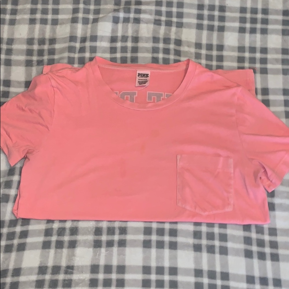 🛍3 for 40% off🛍VS PINK t shirt with front pocket